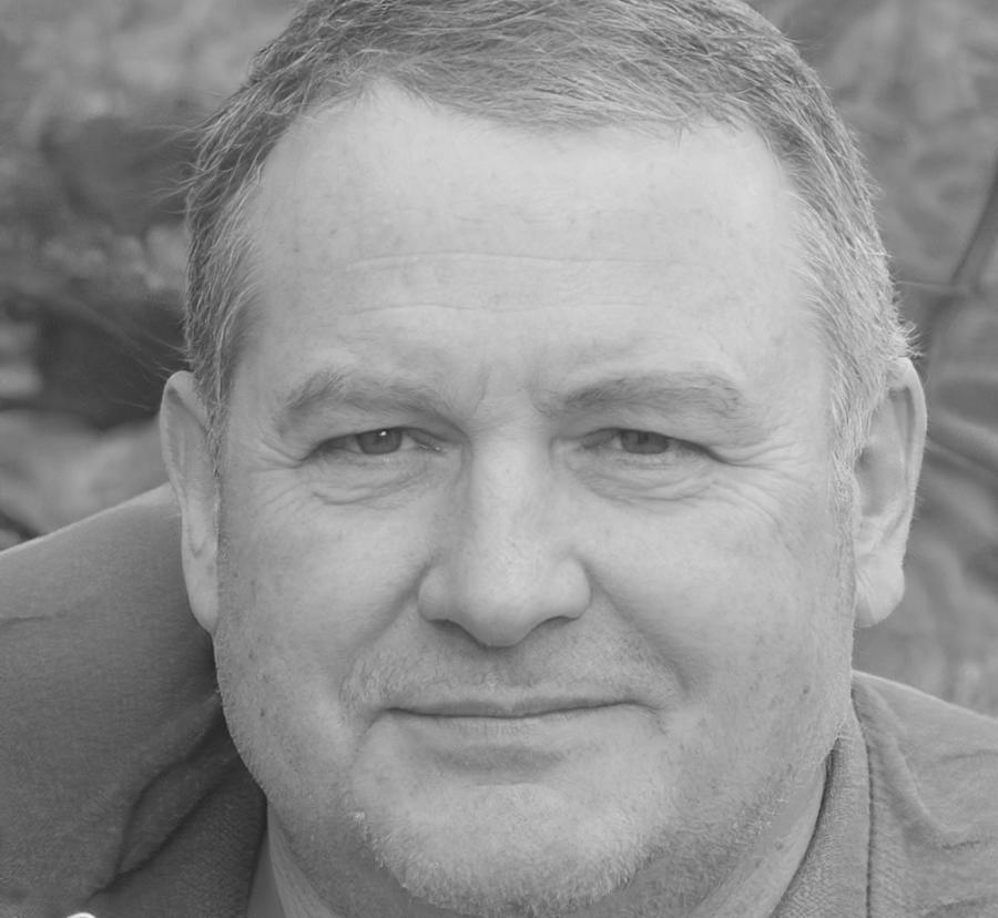 Portrait de Théophane Mercier, formateur expert en analyse financière